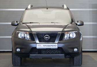 Подержанный автомобиль Nissan Terrano 2019 года (2 фото)