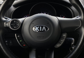 Подержанный автомобиль Kia Soul 2017 года (15 фото)