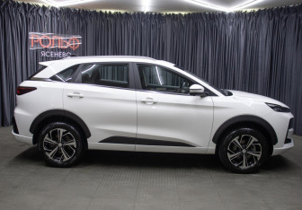 Подержанный автомобиль JAC JS6 2023 года (4 фото)