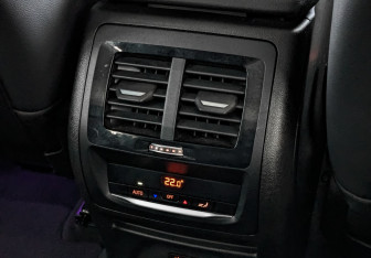 Подержанный автомобиль BMW X4 2021 года (30 фото)