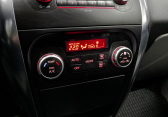 Подержанный автомобиль Suzuki SX4 Hatchback 2012 года (26 фото)