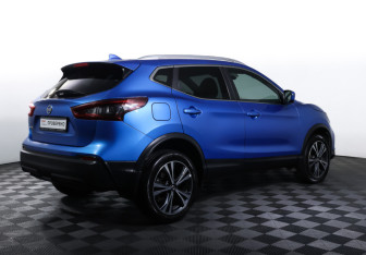 Подержанный автомобиль Nissan Qashqai 2020 года (5 фото)