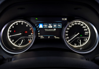 Подержанный автомобиль Toyota Camry Sedan 2021 года (13 фото)