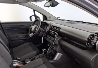 Подержанный автомобиль Citroen C3 Aircross 2018 года (13 фото)