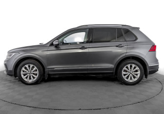 Подержанный автомобиль Volkswagen Tiguan 2021 года (8 фото)