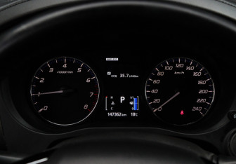 Подержанный автомобиль Mitsubishi Outlander 2017 года (15 фото)