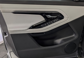 Подержанный автомобиль Land Rover Range Rover Evoque 2020 года (19 фото)