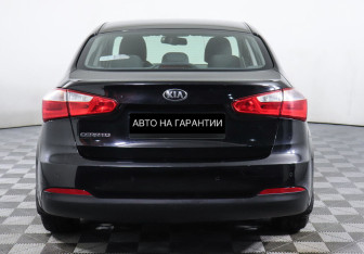 Подержанный автомобиль Kia Cerato Sedan 2014 года (4 фото)