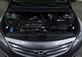 Подержанный автомобиль Hyundai Solaris Sedan 2015 года (5 фото)