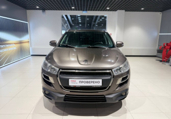 Подержанный автомобиль Peugeot 4008 2012 года (6 фото)
