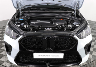 Подержанный автомобиль BMW X2 2024 года (10 фото)
