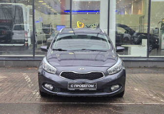 Подержанный автомобиль Kia Ceed Wagon 2013 года (2 фото)