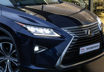 Подержанный автомобиль Lexus RX 2017 года (29 фото)