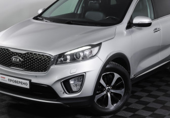 Подержанный автомобиль Kia Sorento 2016 года (25 фото)