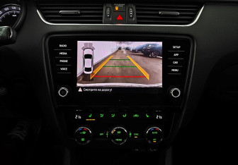 Подержанный автомобиль Skoda Octavia Liftback 2017 года (13 фото)