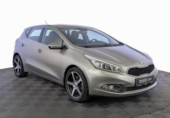Подержанный автомобиль Kia Ceed Hatchback 2014 года (3 фото)