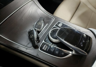 Подержанный автомобиль Mercedes-Benz GLC Coupe 2015 года (17 фото)