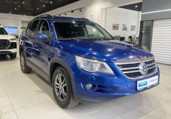Подержанный автомобиль Volkswagen Tiguan 2010 года (3 фото)