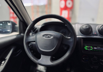 Подержанный автомобиль LADA (ВАЗ) Granta Sedan 2012 года (11 фото)