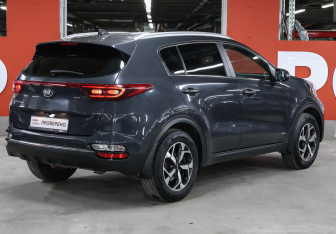 Подержанный автомобиль Kia Sportage 2021 года (5 фото)