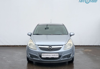 Подержанный автомобиль Opel Corsa 2007 года (2 фото)
