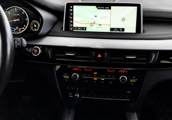 Подержанный автомобиль BMW X5 2018 года (15 фото)