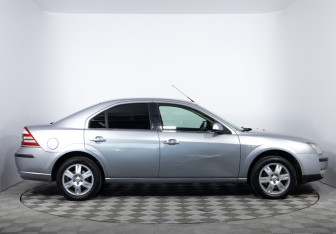 Подержанный автомобиль Ford Mondeo Sedan 2005 года (4 фото)