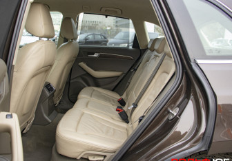 Подержанный автомобиль Audi Q5 2012 года (10 фото)