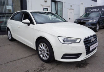 Подержанный автомобиль Audi A3 Hatchback 2013 года (3 фото)
