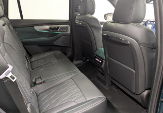 Новый GAC GS8 2025 (12 фото)