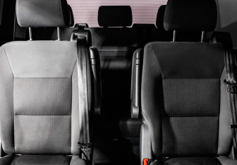 Подержанный автомобиль Volkswagen Multivan 2010 года (18 фото)