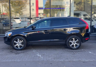Подержанный автомобиль Volvo XC60 2012 года (5 фото)