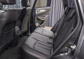 Подержанный автомобиль Changan CS75 2022 года (12 фото)