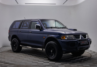 Подержанный автомобиль Mitsubishi Pajero Sport 2008 года (3 фото)