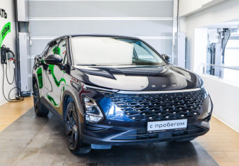 Подержанный автомобиль Omoda C5 2023 года (3 фото)