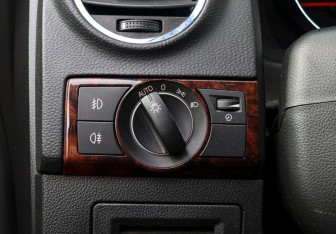 Подержанный автомобиль Opel Antara 2013 года (22 фото)