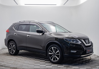 Подержанный автомобиль Nissan X-Trail 2019 года (6 фото)