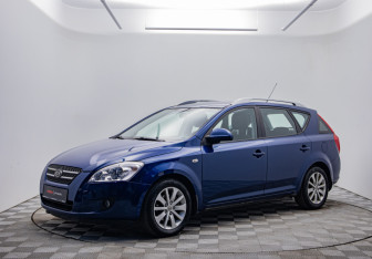 Подержанный автомобиль Kia Ceed Wagon 2009 года (1 фото)