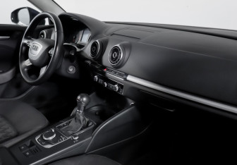 Подержанный автомобиль Audi A3 Hatchback 2014 года (9 фото)