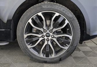 Подержанный автомобиль Land Rover Range Rover Sport 2020 года (11 фото)
