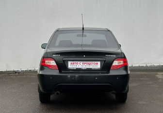 Подержанный автомобиль Daewoo Nexia Sedan 2012 года (6 фото)