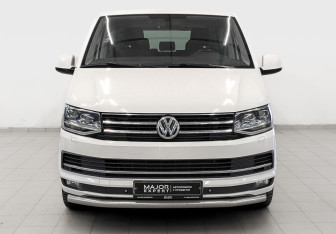 Подержанный автомобиль Volkswagen Multivan 2015 года (2 фото)