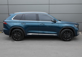 Подержанный автомобиль Geely Monjaro 2023 года (4 фото)