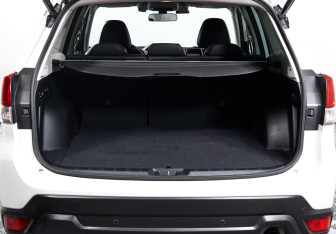 Подержанный автомобиль Subaru Forester Suv 2020 года (16 фото)