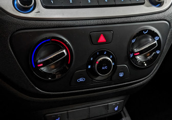 Подержанный автомобиль Hyundai Solaris Sedan 2020 года (20 фото)