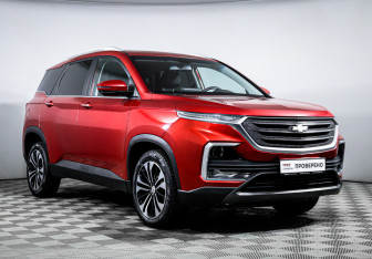 Подержанный автомобиль Chevrolet Captiva 2022 года (3 фото)