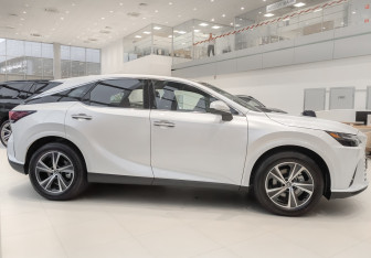 Новый Lexus RX 2025 (4 фото)