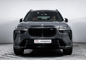 Подержанный автомобиль BMW X7 2022 года (2 фото)