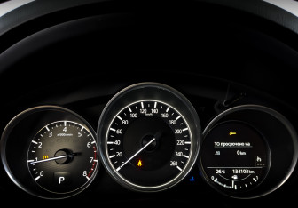 Подержанный автомобиль Mazda CX-5 2019 года (13 фото)