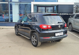 Подержанный автомобиль Volkswagen Tiguan 2011 года (7 фото)